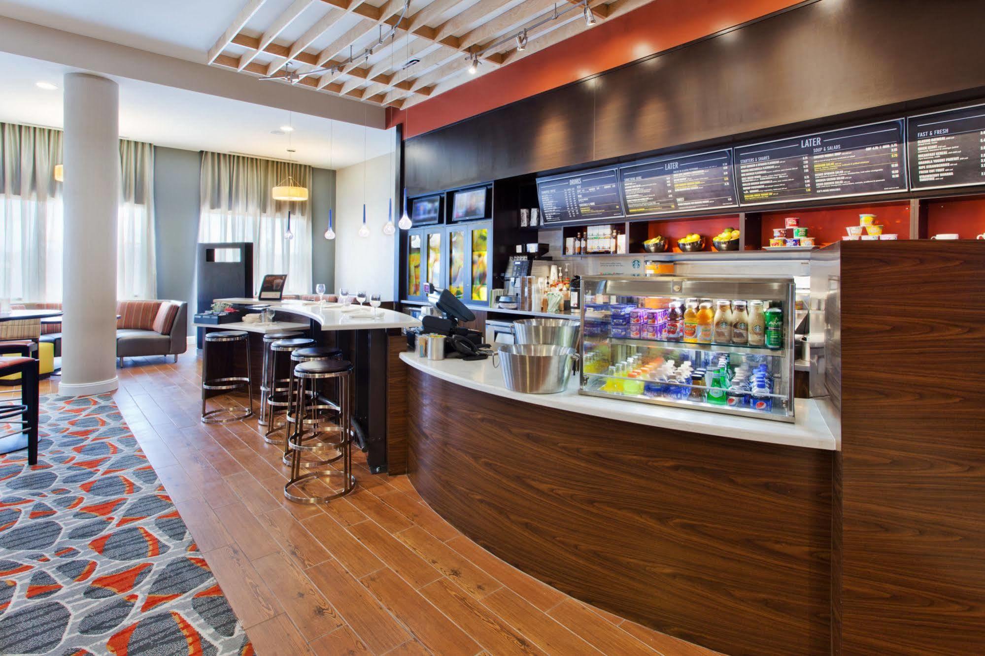 Courtyard By Marriott Columbus Фенікс-Сіті Екстер'єр фото